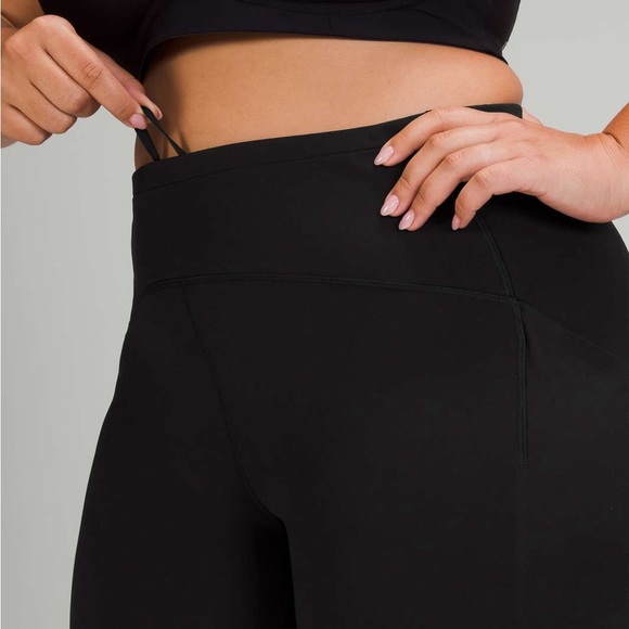 Lululemon Swift Speed High-Rise Brushed Tight 28"
Black Size 6 W5CW4S - Picture 5 of 16